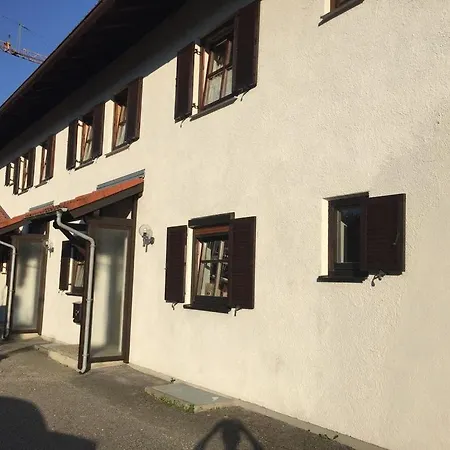 Alpenblick Apartment *